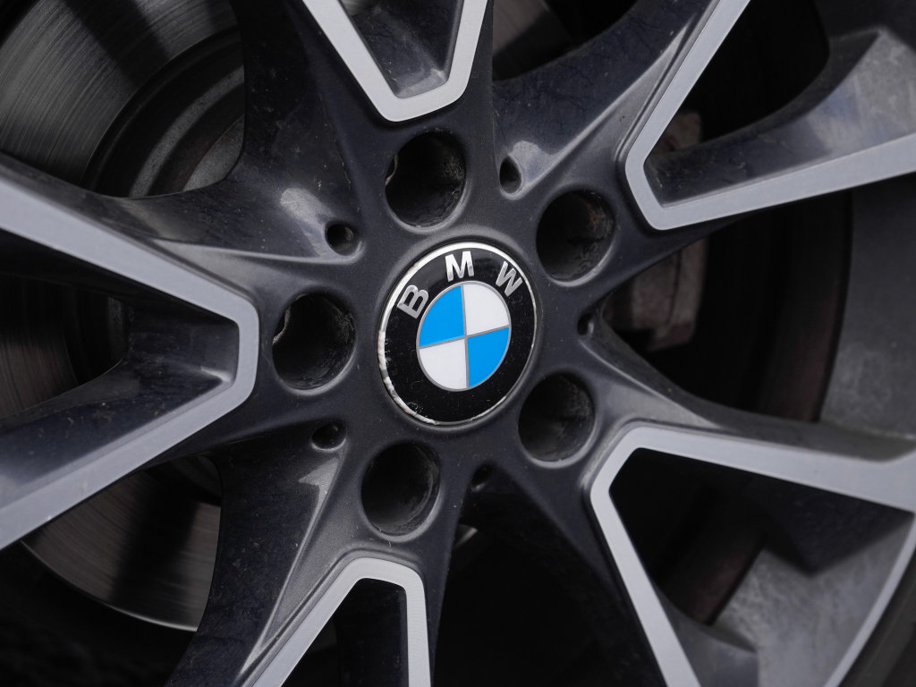 Used 2017 BMW X5 xDrive40e AWD/4WD image 9