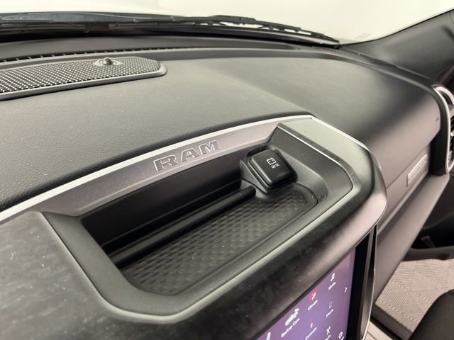 Used 2021 RAM 1500 Big Horn image 33