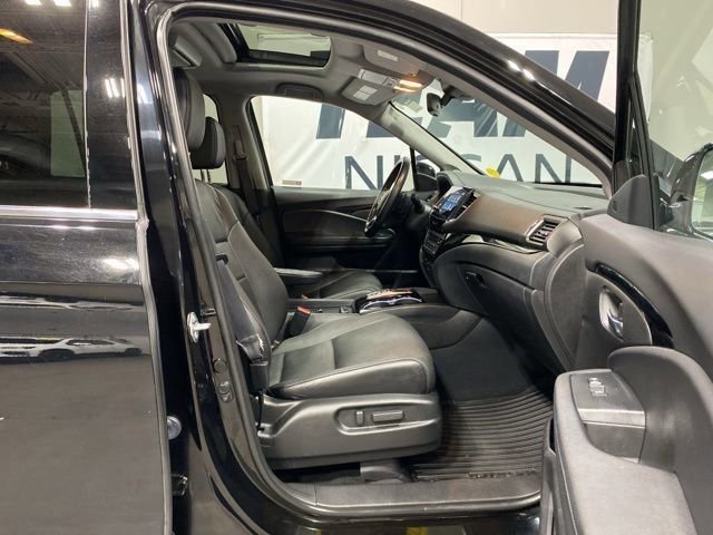 Used 2021 Honda Pilot Touring image 32