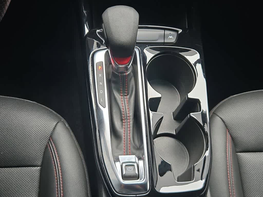 Used 2024 Chevrolet Trax RS FWD image 31