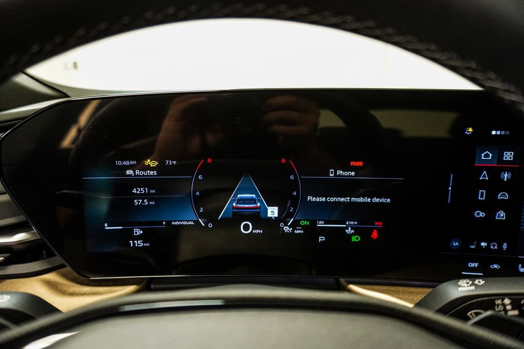 Used 2025 Audi Q5 Premium Plus w/ Premium Plus image 34