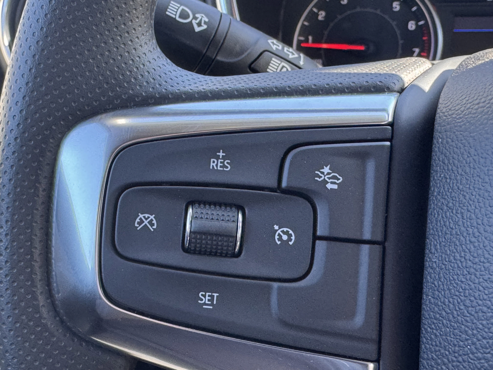 New 2025 Chevrolet Blazer LT w/ LPO, Floor Liner Package FWD image 12