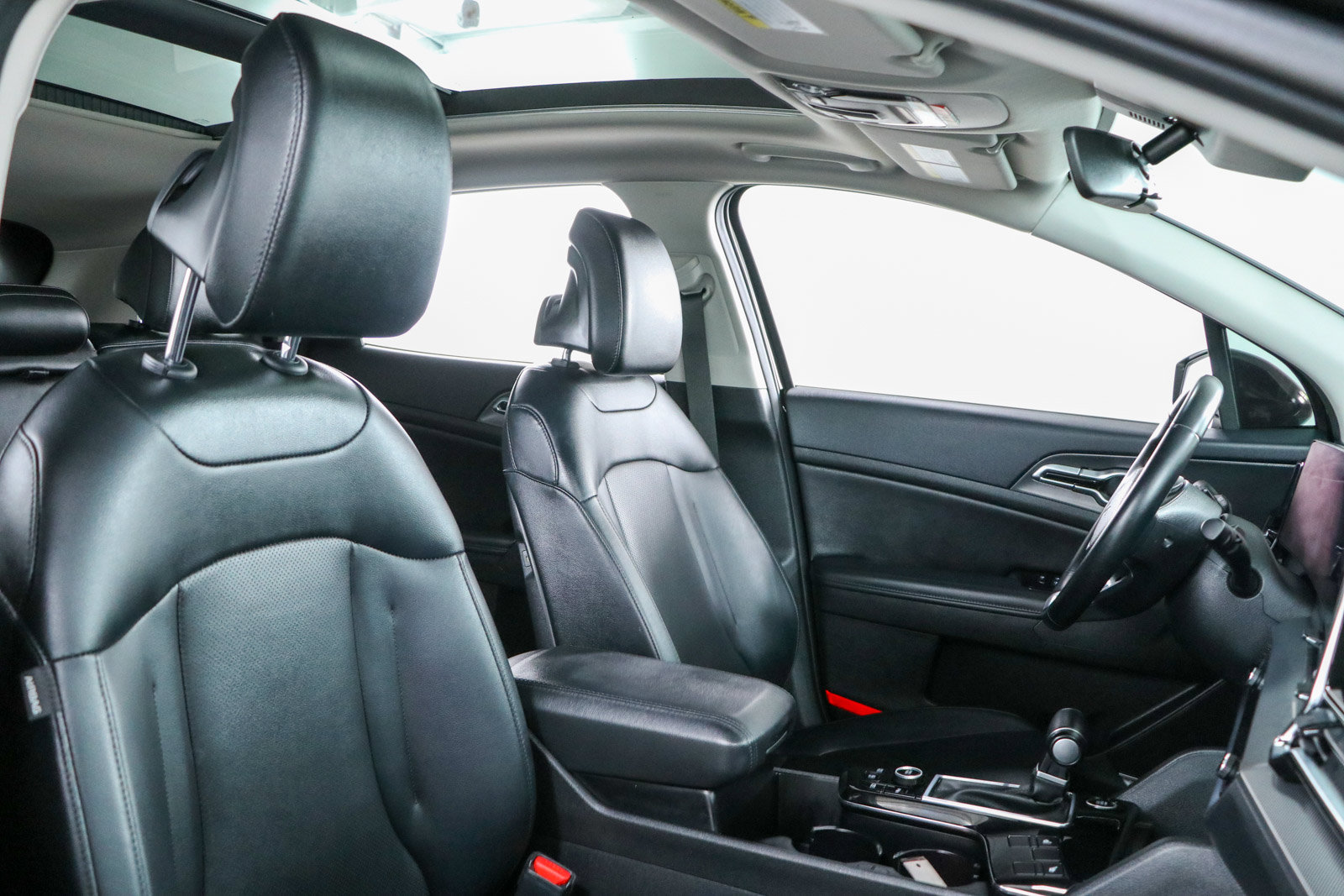 Used 2023 Kia Sportage SX FWD image 29
