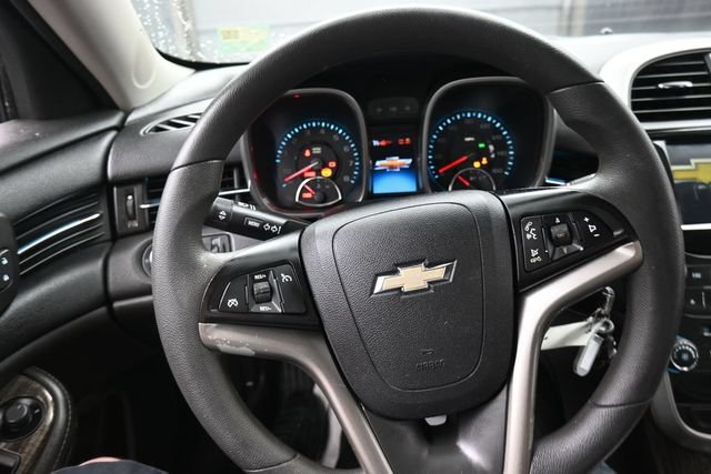 Used 2015 Chevrolet Malibu LT FWD image 8