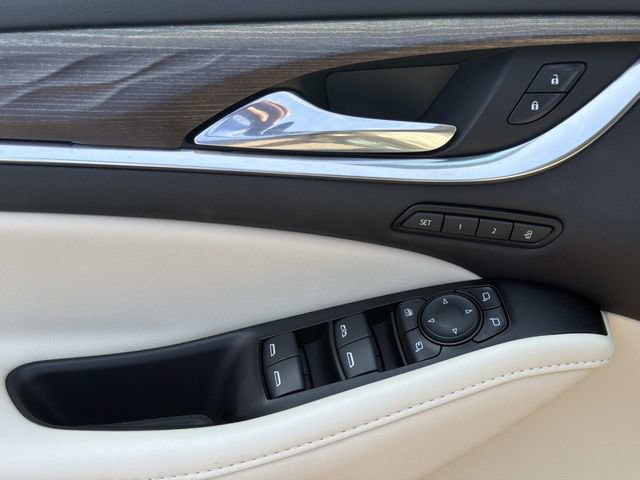 Used 2024 Buick Enclave Avenir w/ Avenir Technology Package FWD image 26