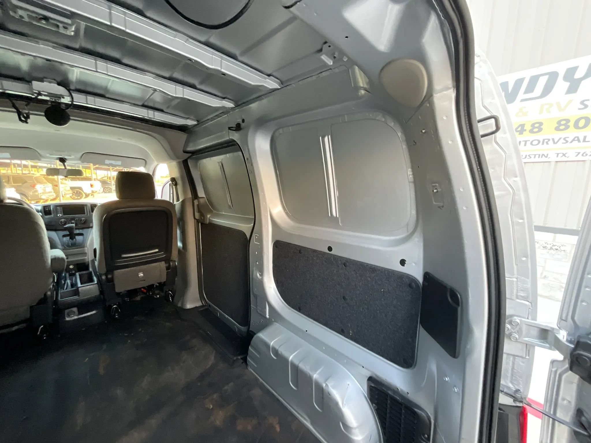 Used 2020 Nissan NV200 SV FWD image 25