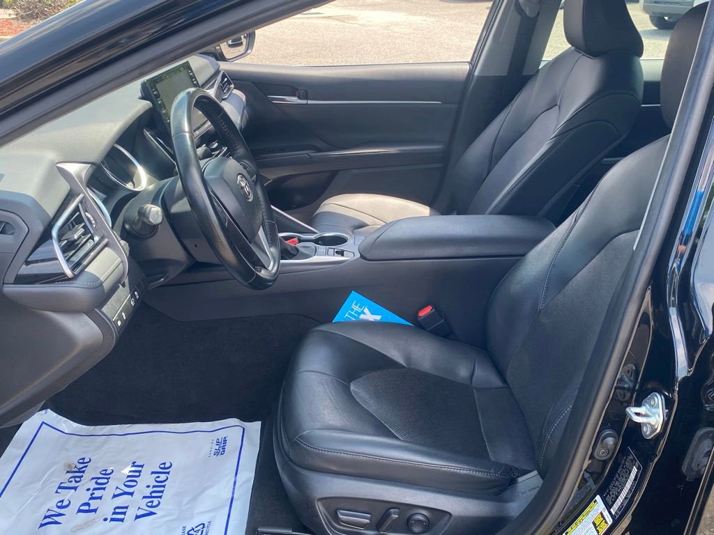 Used 2023 Toyota Camry XLE FWD image 5