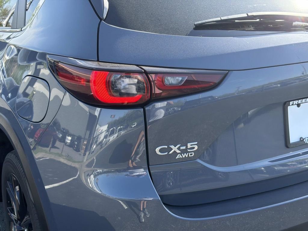Used 2023 MAZDA CX-5 Carbon Edition image 13
