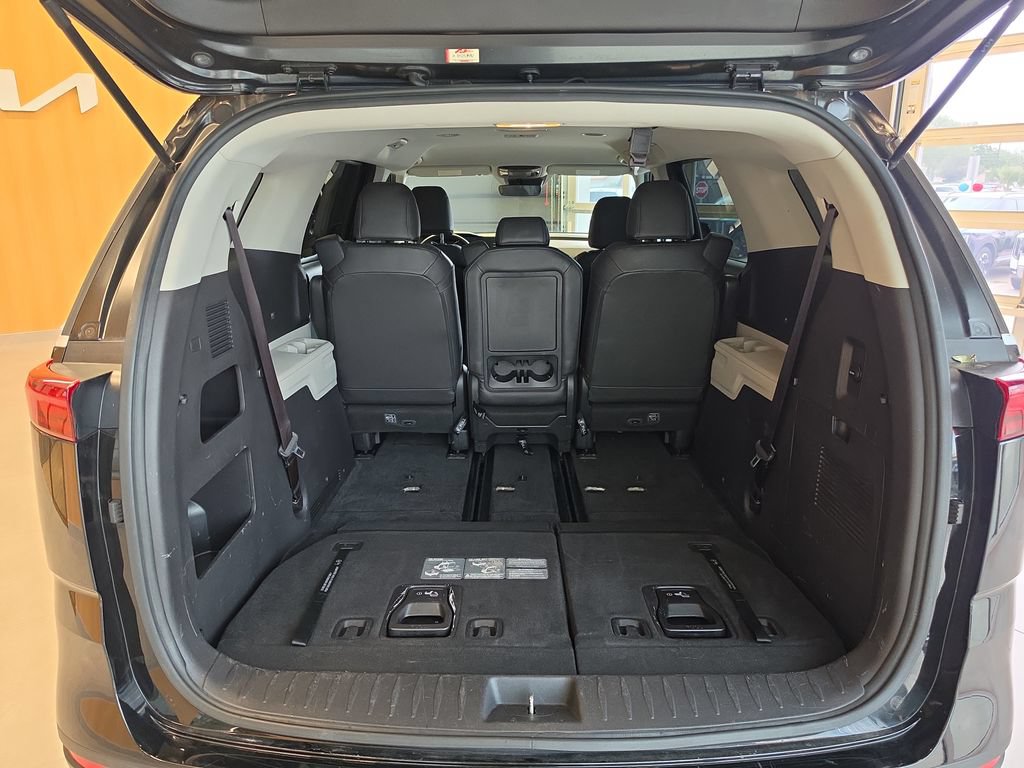 Certified 2022 Kia Carnival LX FWD image 41