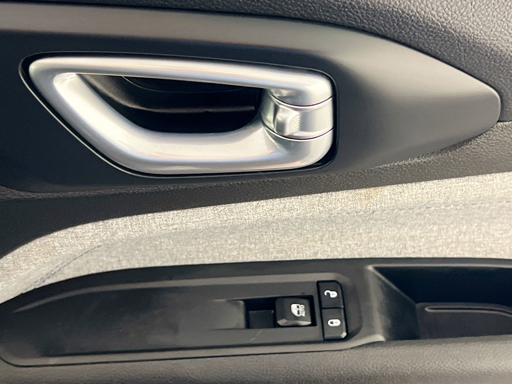 Used 2024 Jeep Compass Latitude image 31