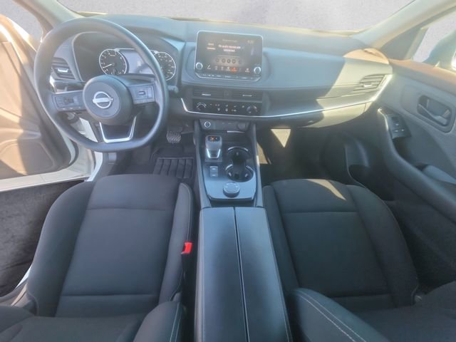 Used 2023 Nissan Rogue S AWD/4WD image 11