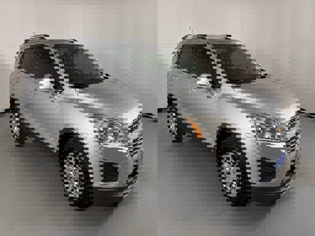 Used 2015 Chevrolet Trax LT w/ LT Plus Package image 2