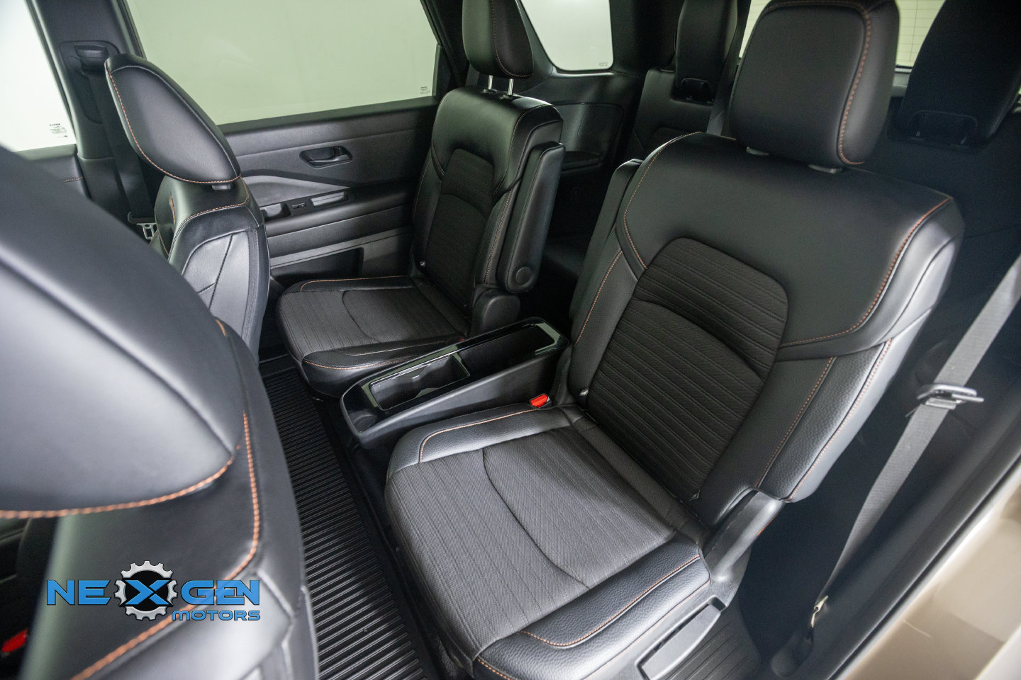 Used 2023 Nissan Pathfinder Rock Creek AWD/4WD image 34