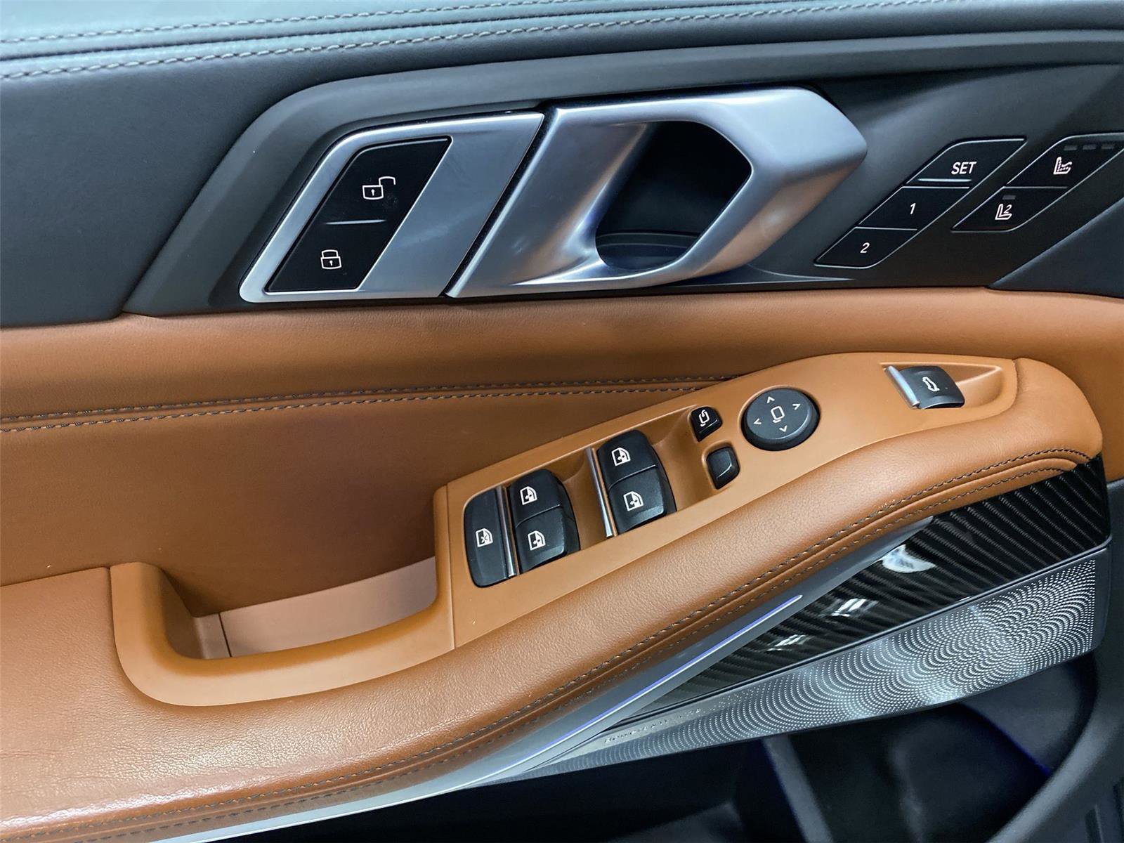 Used 2021 BMW X5 M50i w/ Executive Package image 19