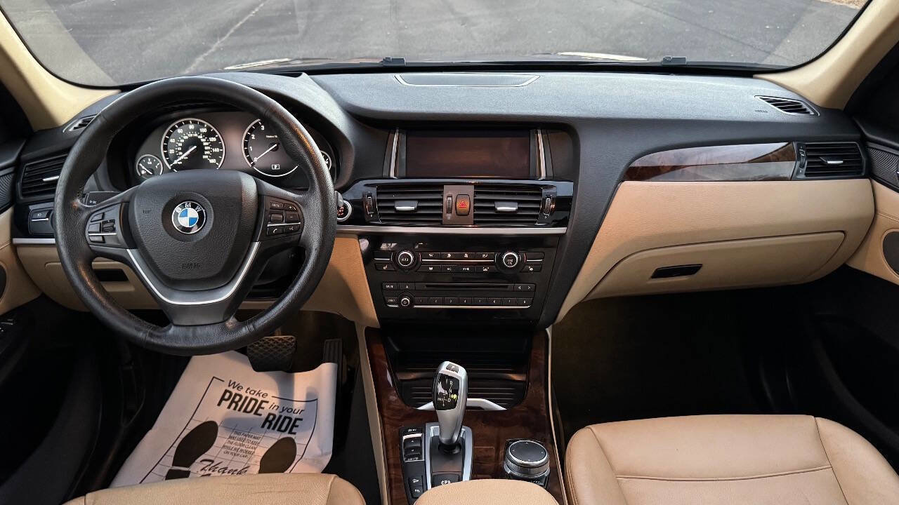 Used 2017 BMW X3 xDrive28i image 11