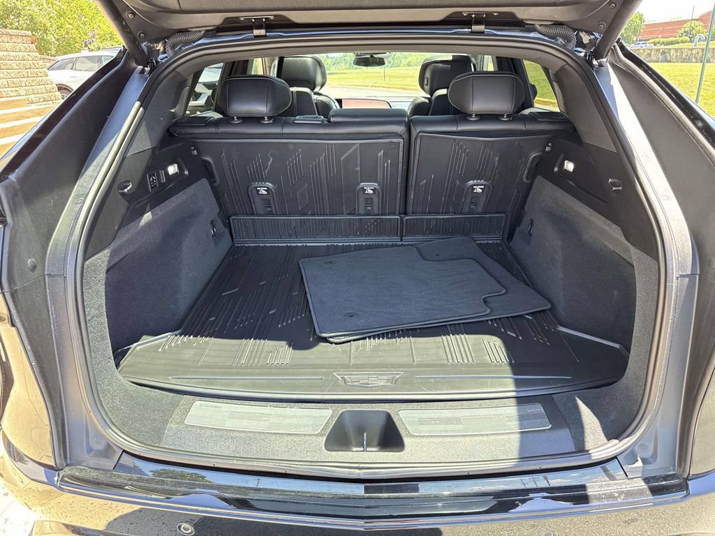 Certified 2024 Cadillac Lyriq Sport w/ LPO, Floor Liner Package AWD/4WD image 25
