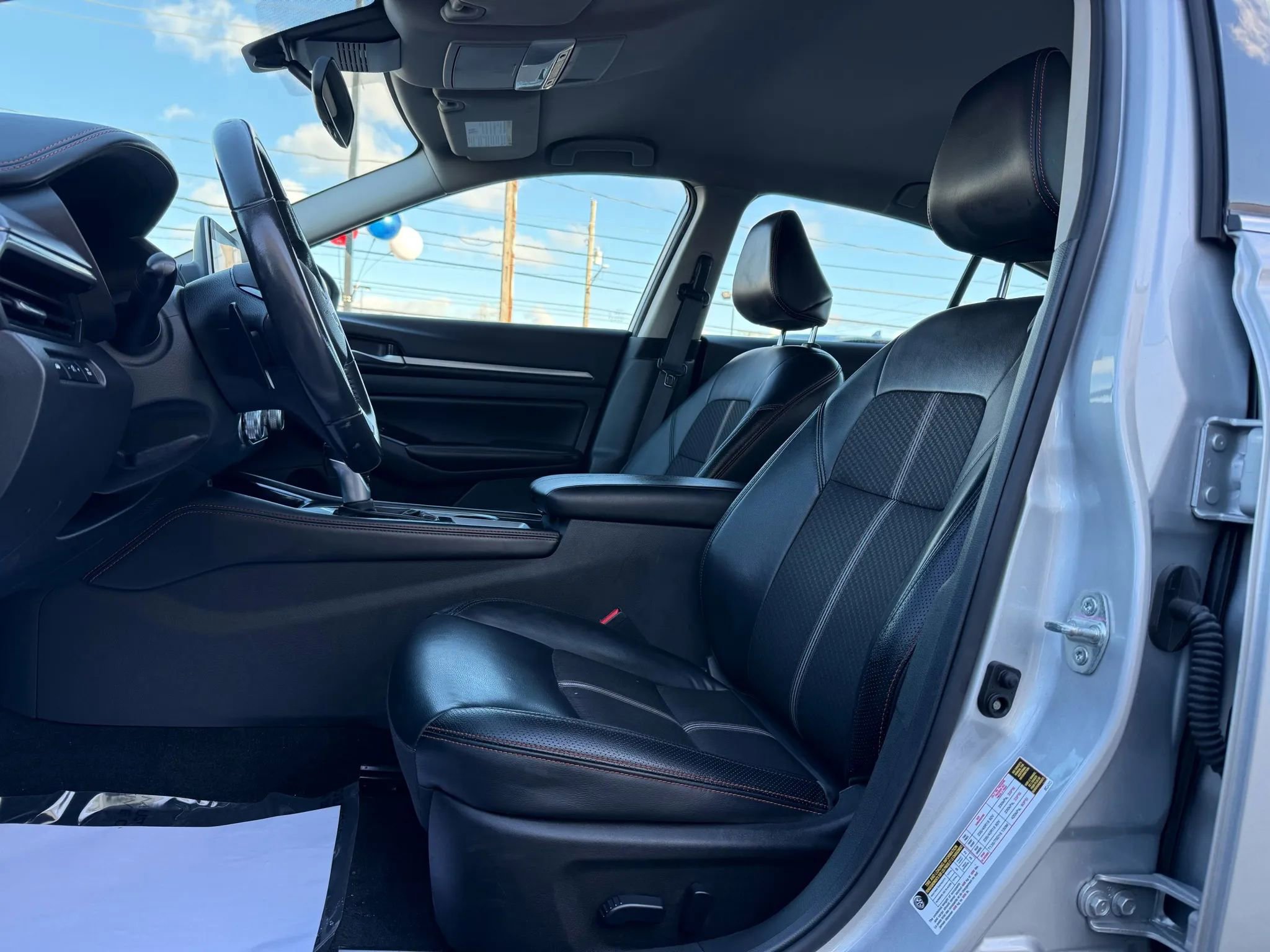 Used 2024 Nissan Altima 2.5 SR image 18