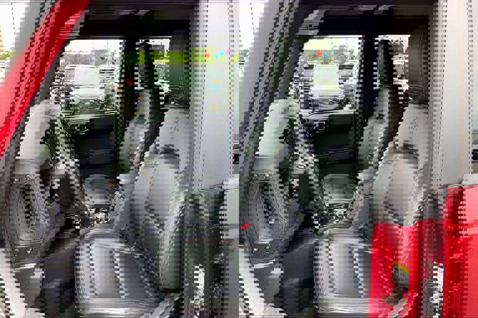 Certified 2025 Ford Bronco Badlands AWD/4WD image 8