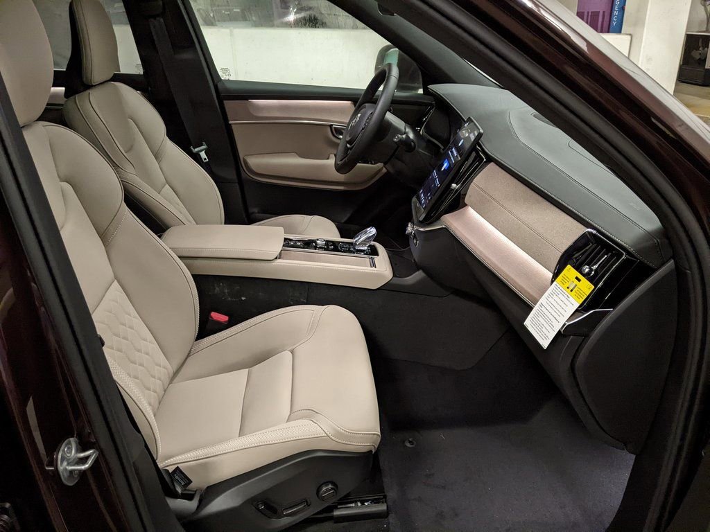 New 2026 Volvo XC90 B5 Plus image 22