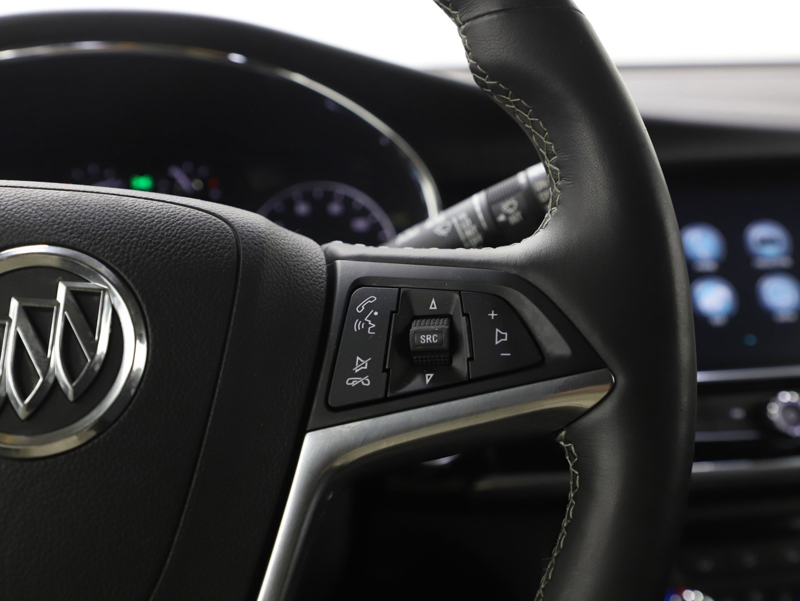 Used 2019 Buick Encore Essence w/ Safety Package II image 25