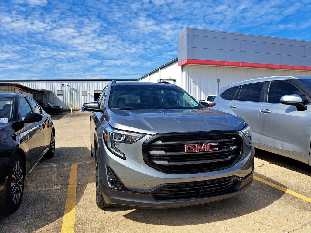 Used 2020 GMC Terrain SLT w/ Preferred Package image 2