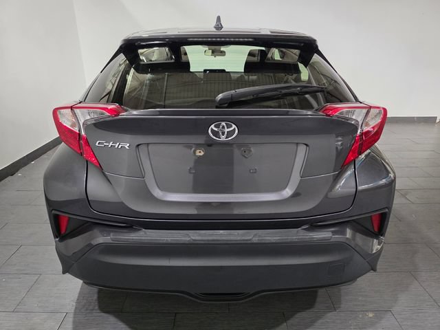 Used 2021 Toyota C-HR LE FWD image 4