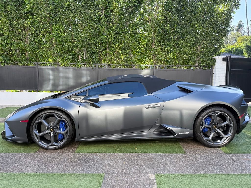 Used 2023 Lamborghini Huracan EVO image 8