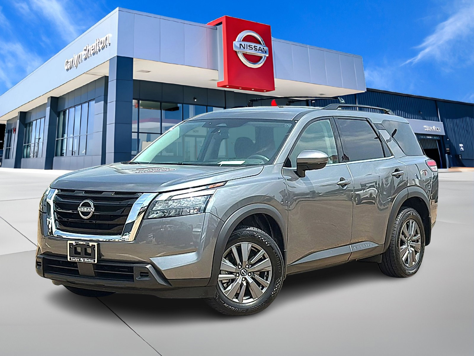 Used 2025 Nissan Pathfinder SV FWD image 1