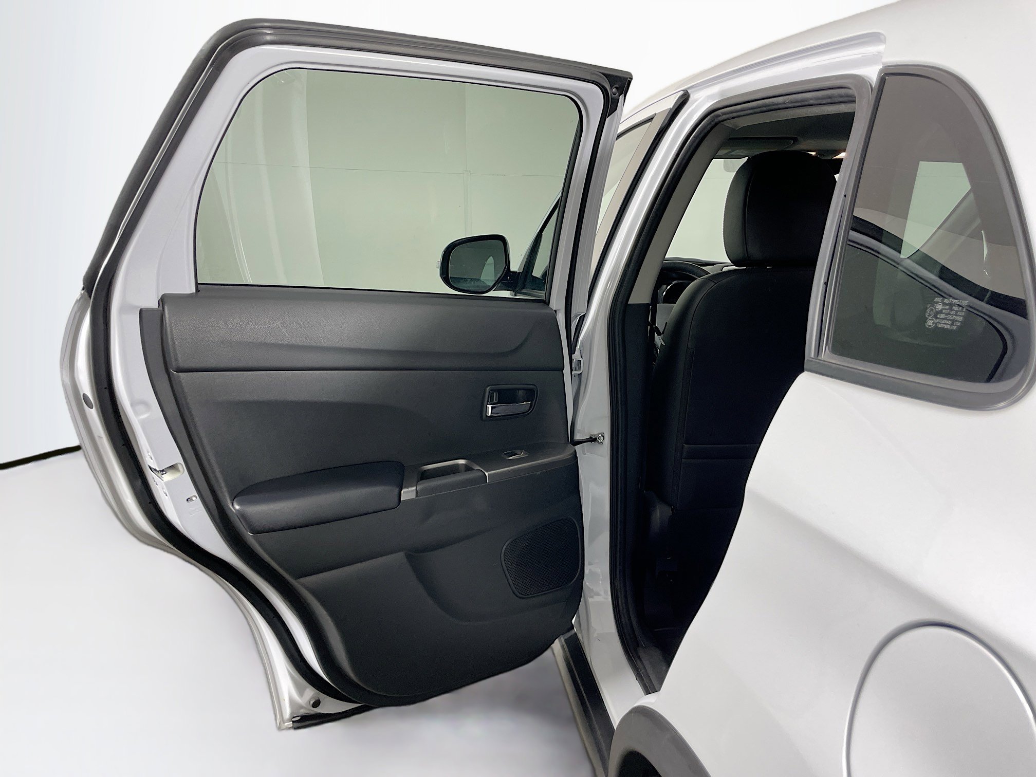 Used 2024 Mitsubishi Outlander Sport SE image 25