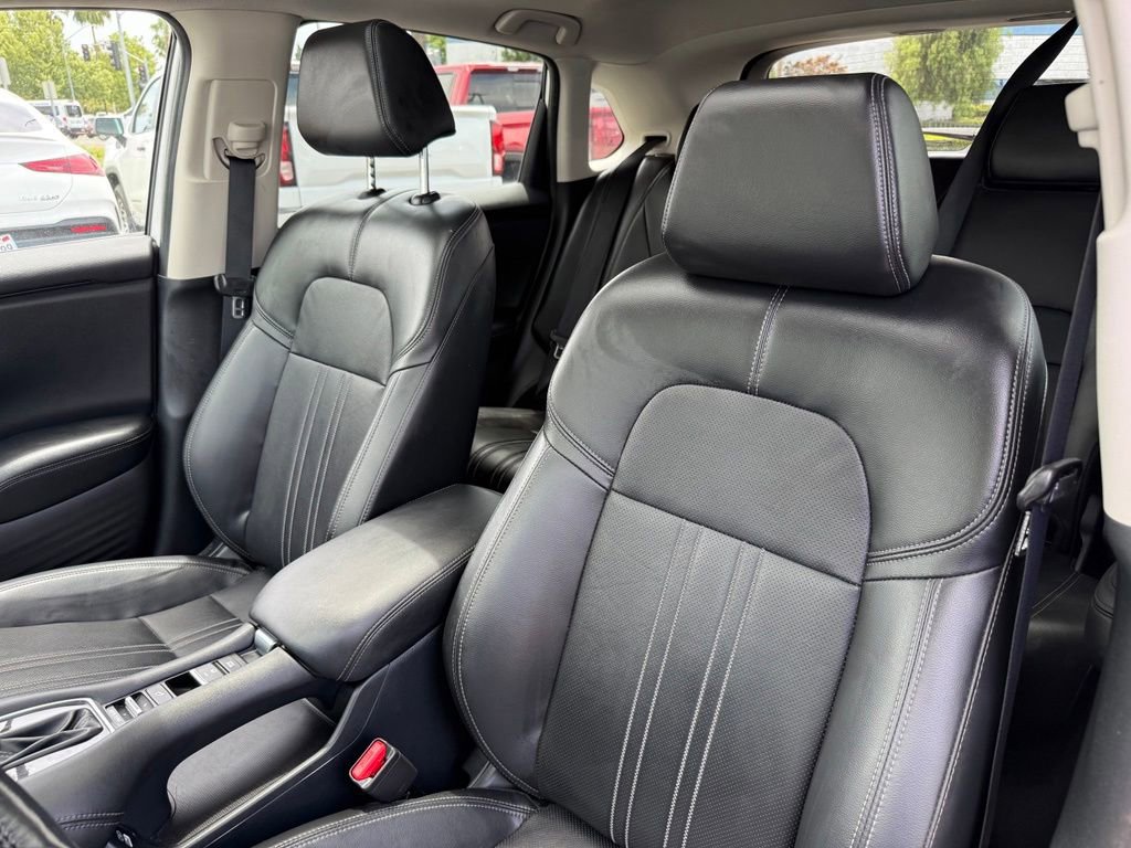 Used 2023 Honda HR-V EX-L image 12