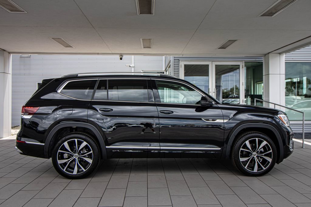 New 2026 Volkswagen Atlas SEL Premium R-Line AWD/4WD image 3