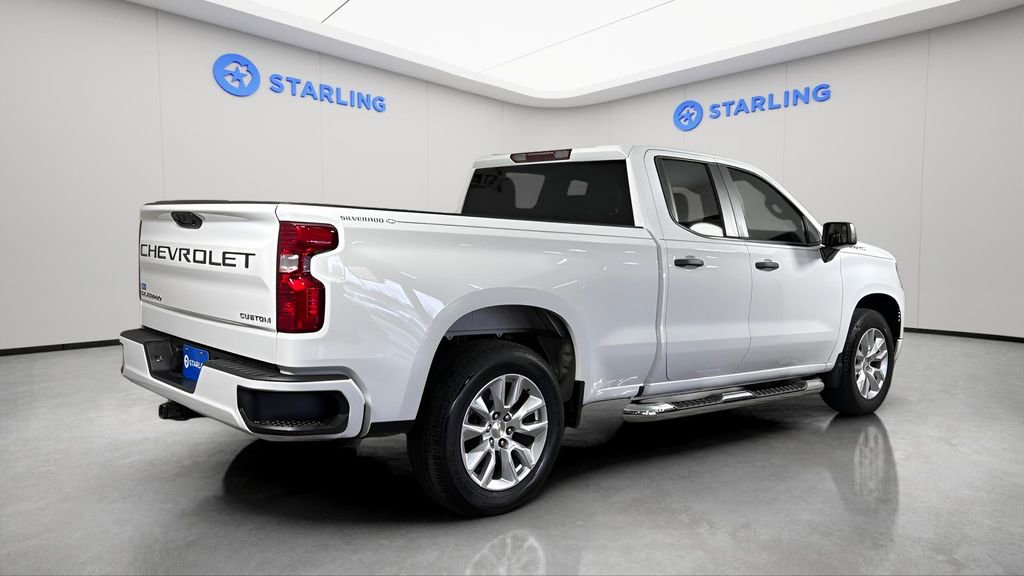 Used 2024 Chevrolet Silverado 1500 Custom image 9