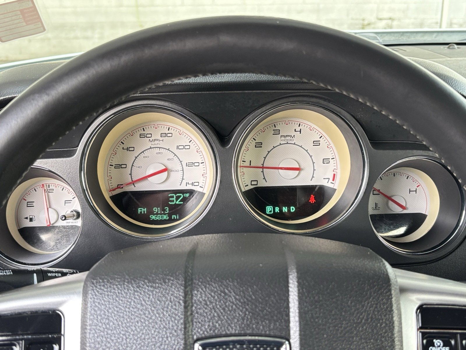 Used 2012 Dodge Challenger SXT image 4