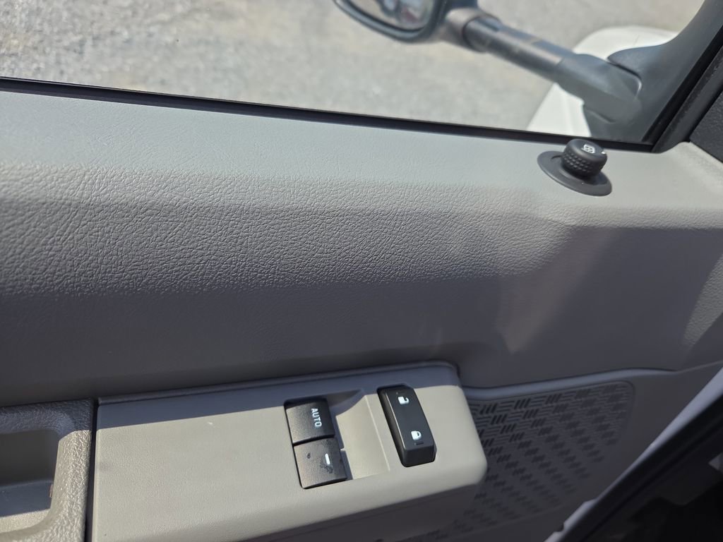 New 2024 Ford E-450 and Econoline 450 Super Duty w/ Power Windows & Locks Group image 25