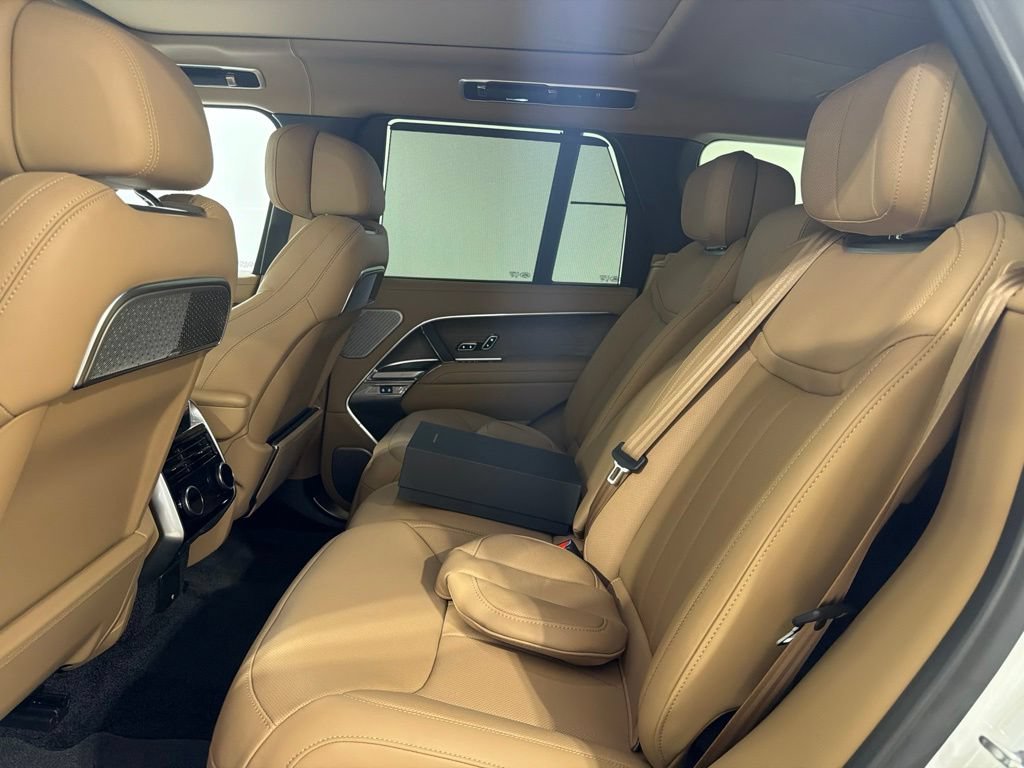Certified 2026 Land Rover Range Rover Autobiography AWD/4WD image 22