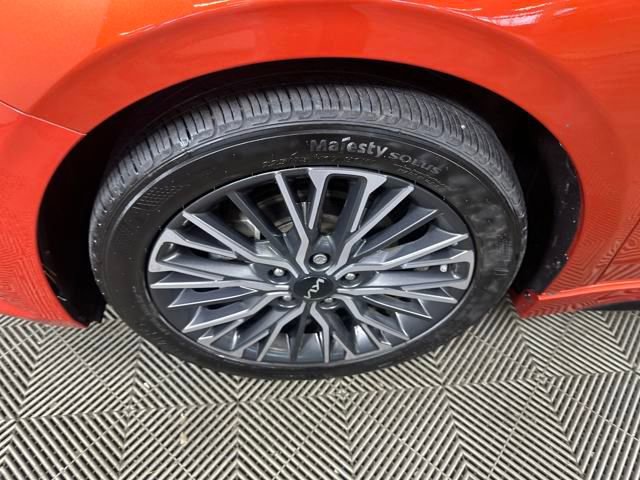 Used 2023 Kia Forte GT-Line image 10