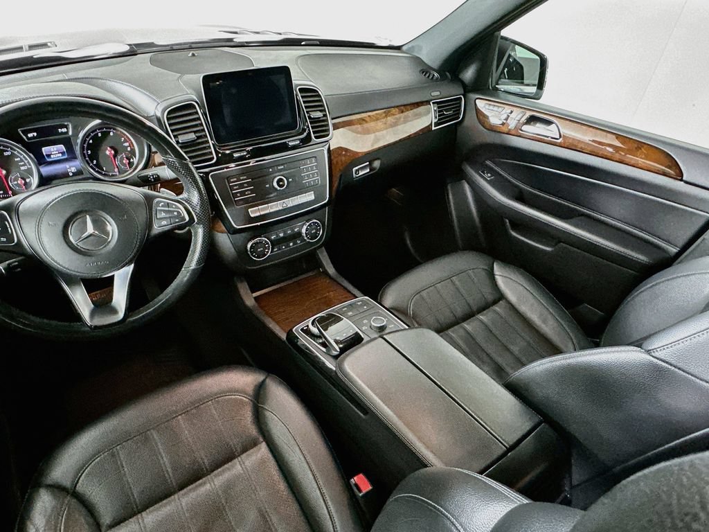 Used 2018 Mercedes-Benz GLS 450 4MATIC image 31