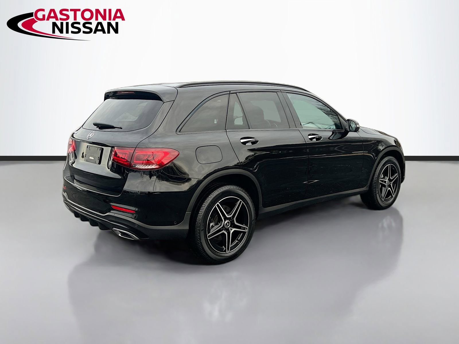 Used 2022 Mercedes-Benz GLC 300 image 9