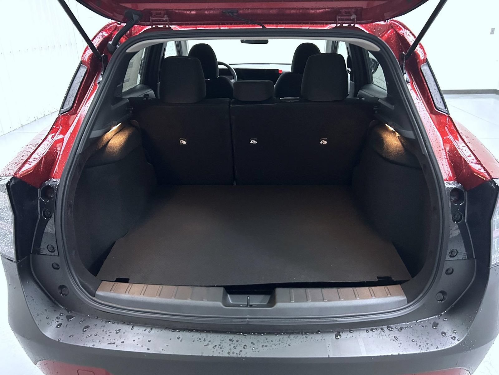 New 2027 Nissan Kicks SV AWD/4WD image 19