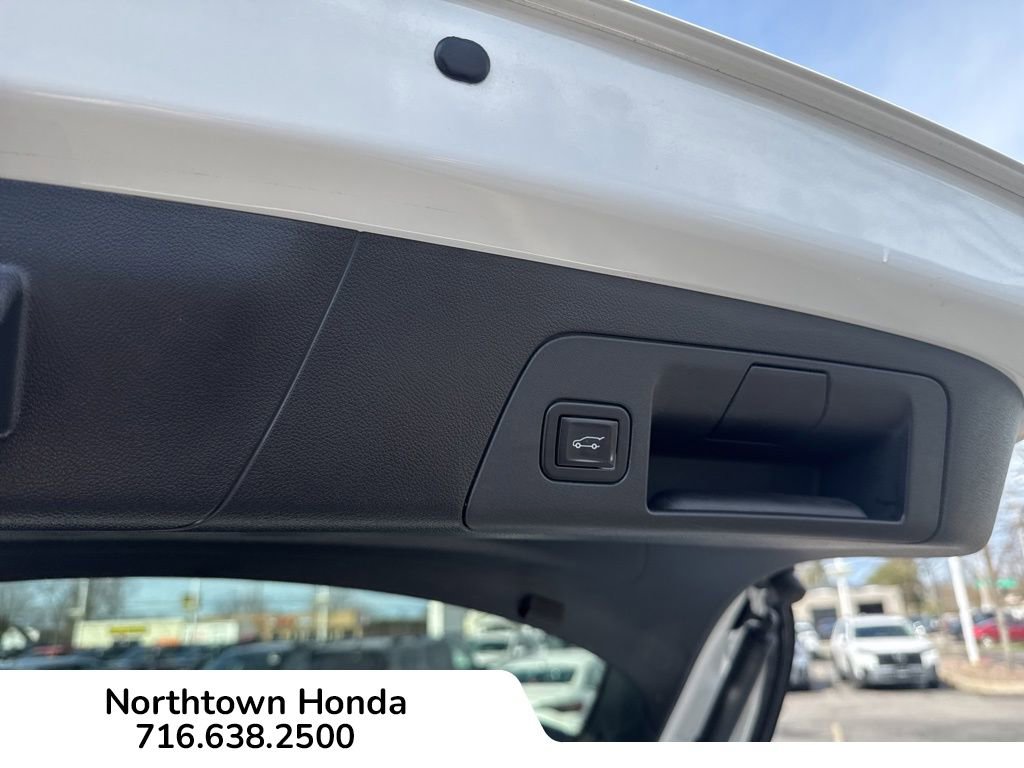 Used 2023 Buick Envision Preferred image 18