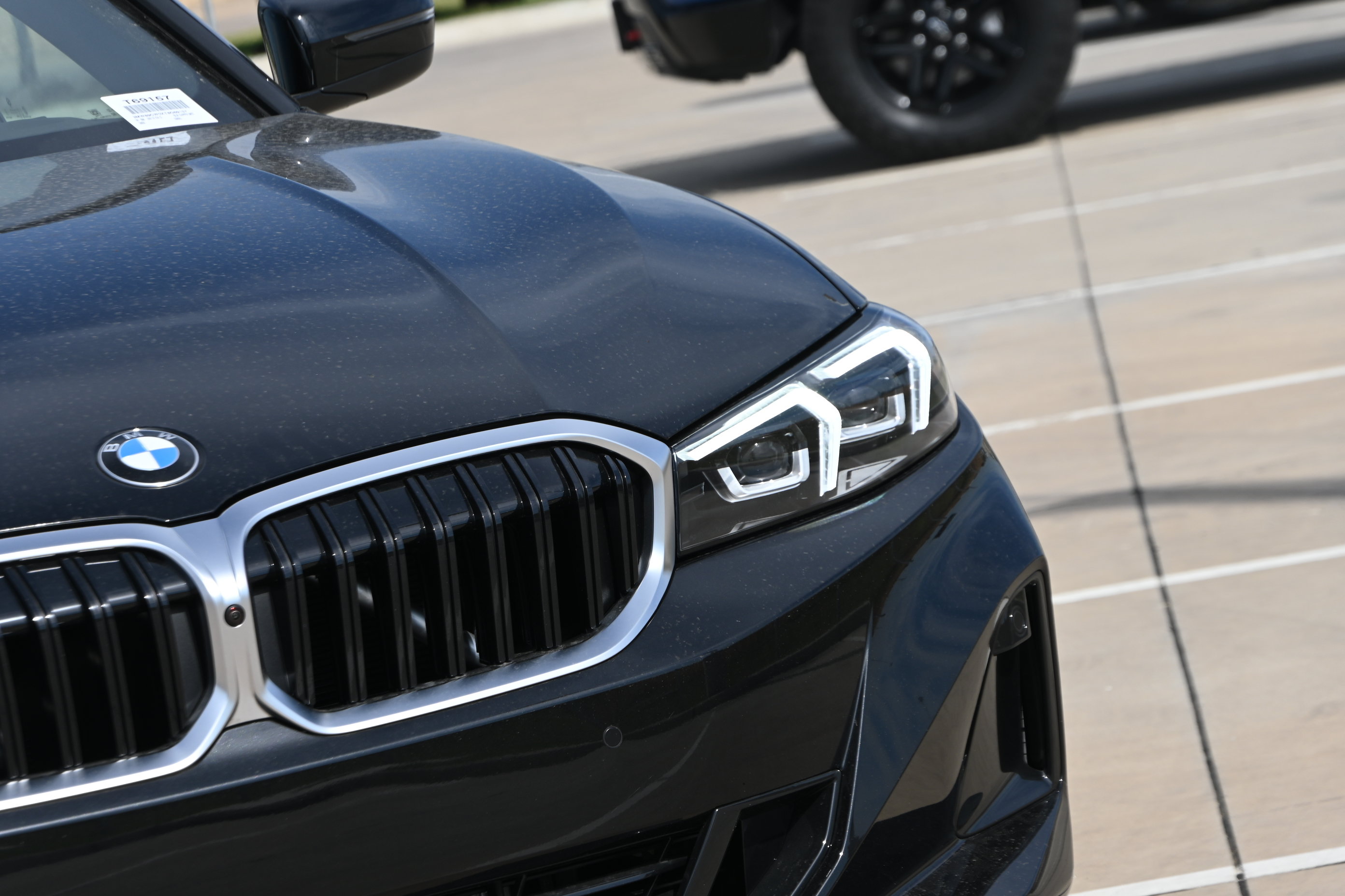 New 2026 BMW 330i xDrive Sedan w/ Premium Package AWD/4WD image 9