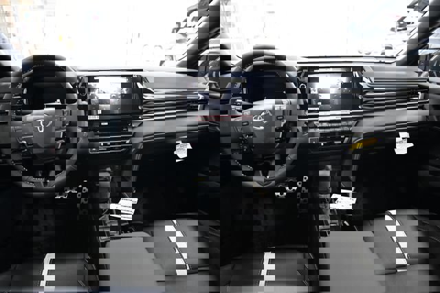 New 2026 Toyota Camry Hybrid image 13