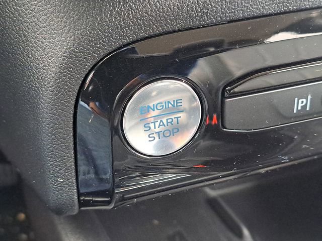 Used 2025 Ford Escape SE w/ PHEV Premium Package image 18
