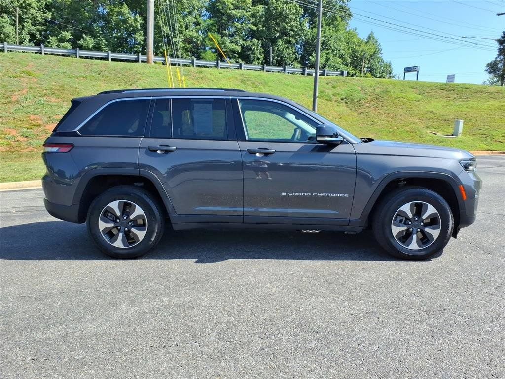 Used 2024 Jeep Grand Cherokee Limited 4xe AWD/4WD image 2