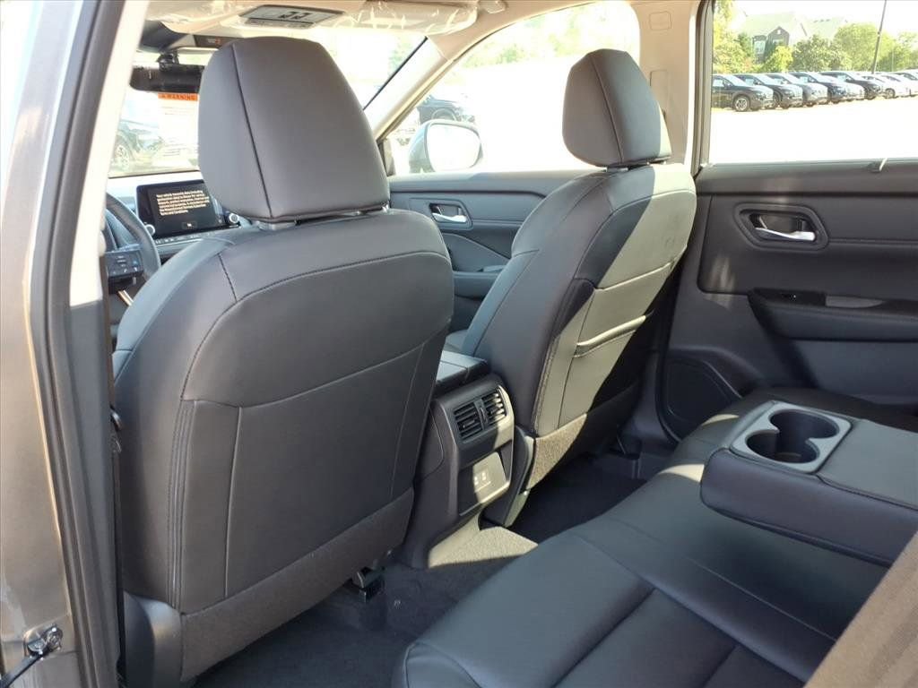 New 2026 Nissan Rogue SV w/ SV Premium Package image 27