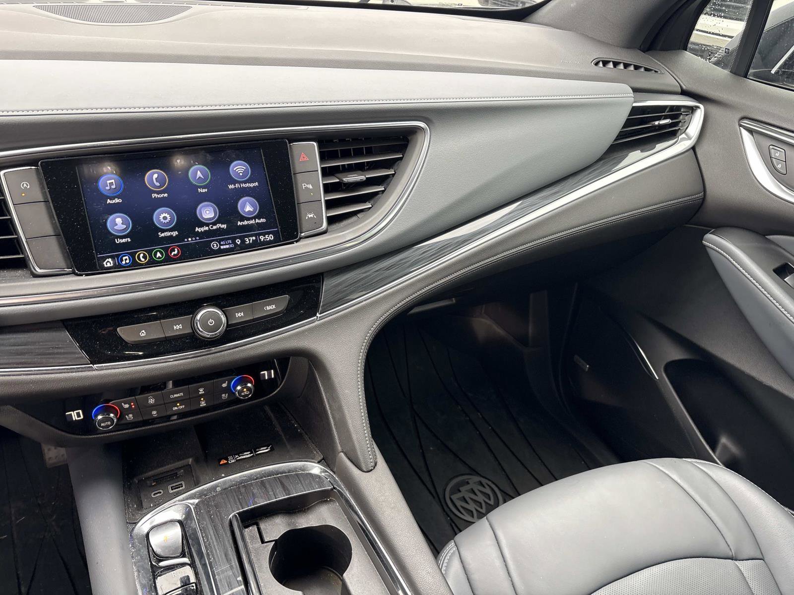 Used 2023 Buick Enclave Premium w/ Experience Buick Package image 26