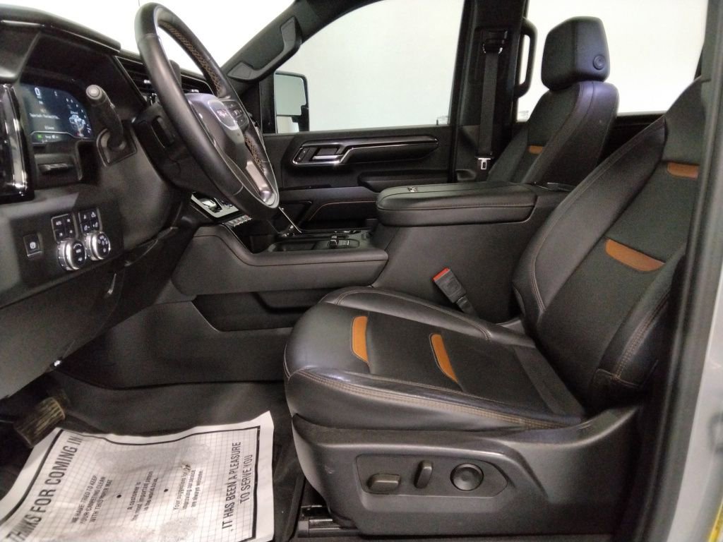 Used 2024 GMC Sierra 2500 AT4 w/ Technology Package image 31