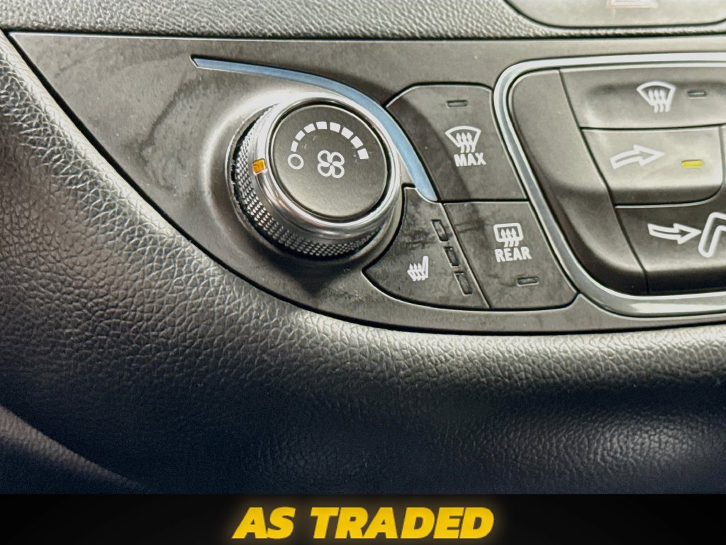 Used 2018 Chevrolet Malibu LT w/ Leather Package FWD image 22