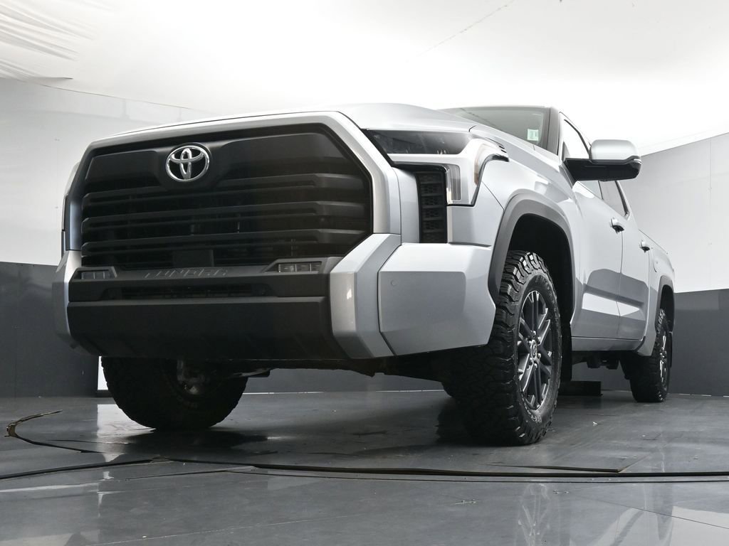 Used 2023 Toyota Tundra SR5 w/ SR5 Convenience Package AWD/4WD image 34