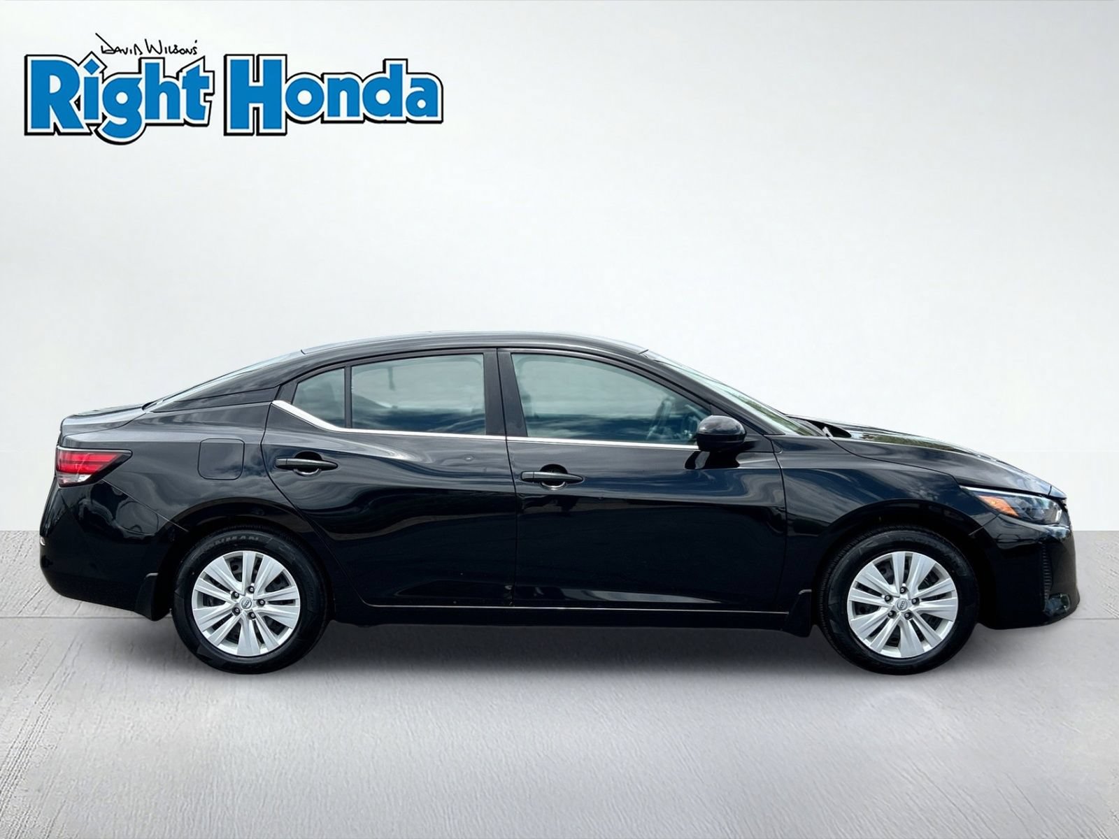 Used 2024 Nissan Sentra S FWD image 7